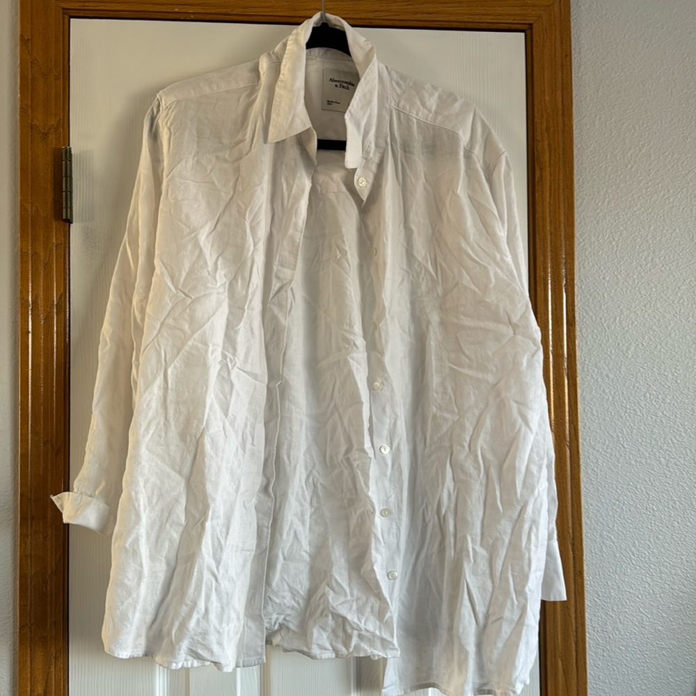 Abercrombie White Button Down Blouse Size Large